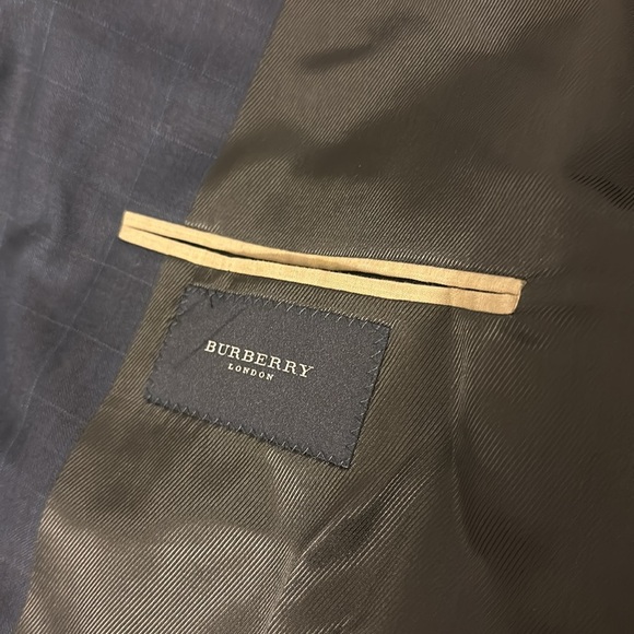 Burberry wool suit jacket and pant set - Picture 5 of 16